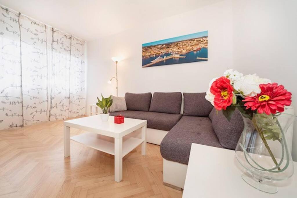 Sea City View W/ 2Bd 1Bt Free Street Parking Rijeka Exterior foto